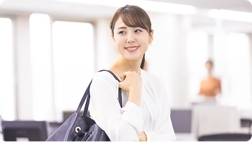 定時に帰宅する看護師のイメージ画像