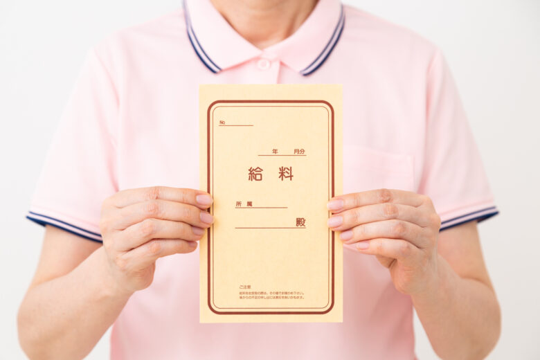 【2024年】看護師の平均年収はどのくらい？　年収を上げる方法は？