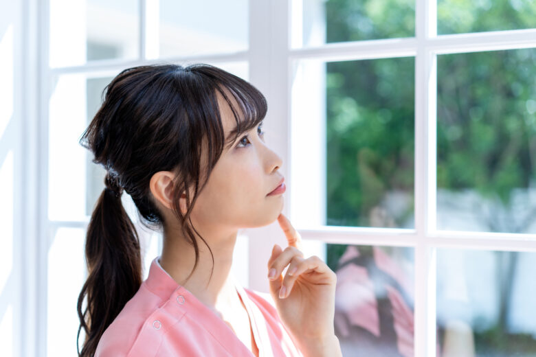 看護師の「結婚適齢期」はある？結婚を機にやめる看護師の割合は？