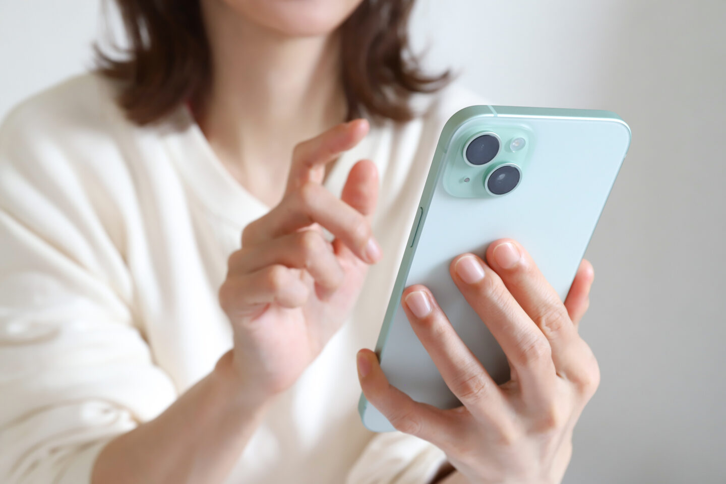 看護師の内定辞退は承諾後でも可能？失礼にならない電話・メールの伝え方と例文を解説