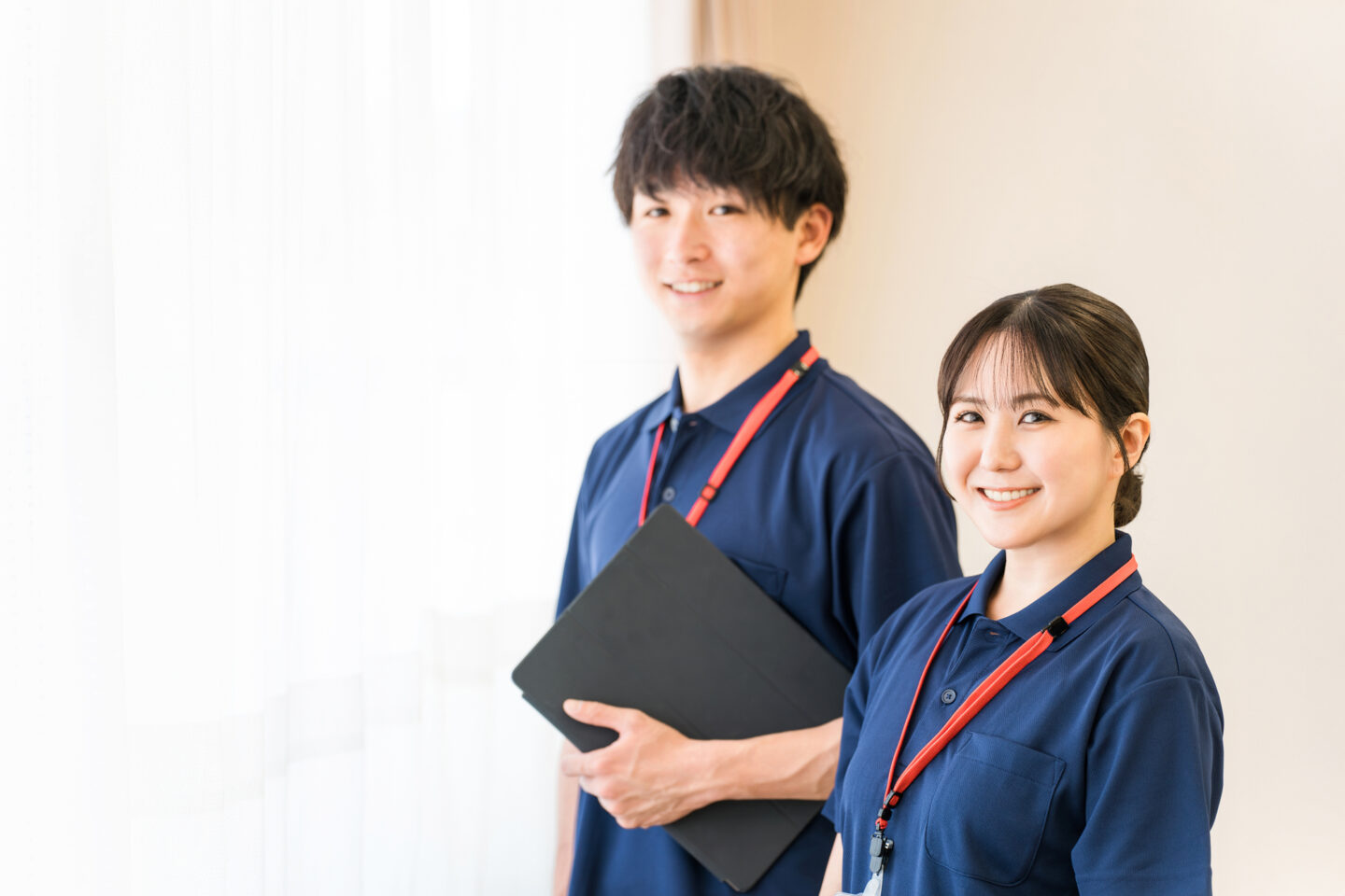 保健師の給料はいくら？看護師との比較と、行政・産業・学校で変わる収入の実際