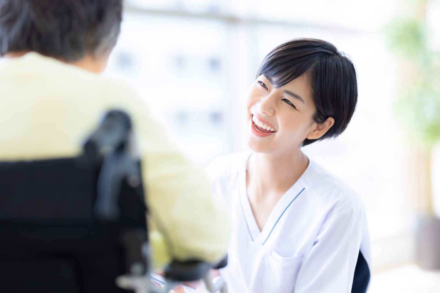 介護医療院で働く看護師の仕事内容とは？役割や転職の注意点・メリットを徹底解説