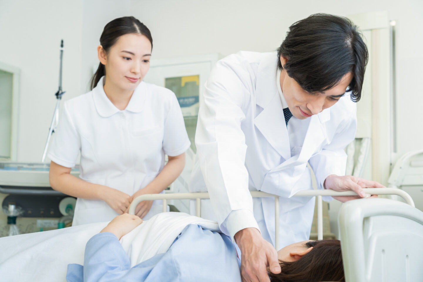 HCU（高度治療室）とは？看護師の役割、ICU・一般病棟との違い、やりがいまで徹底解説！