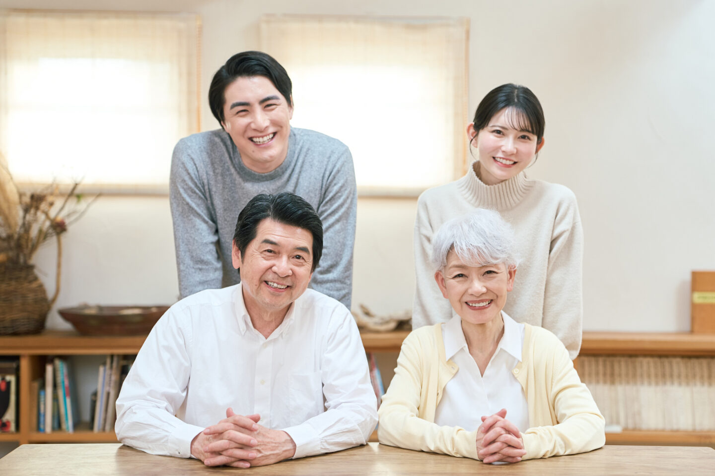 民法の扶養義務はどこまで？親・兄弟・義理の親への範囲と程度、生活保護の扶養照会、夜勤の看護師が介護と両立する制度
